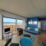 Appartement Tour Mediterranee 10e Etage T2 38m2 *