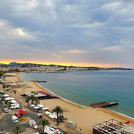Tour Mediterranee 10e Etage T2 38m2 Lägenhet
